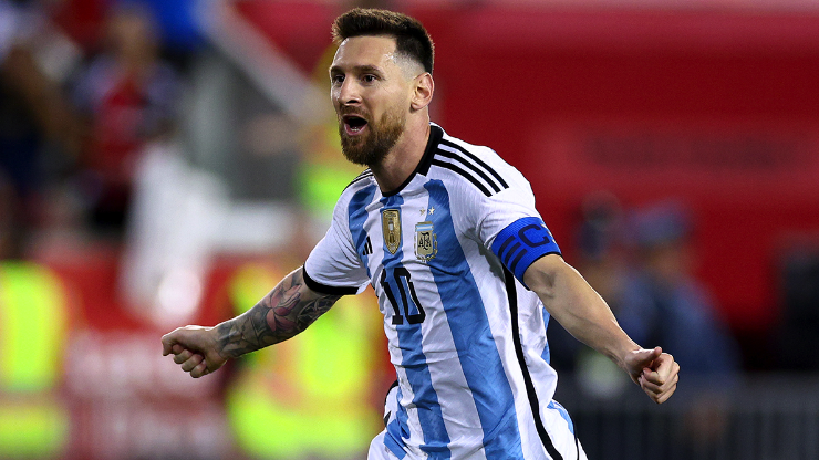 Lionel Messi durante un'amichevole con la nazionale argentina.