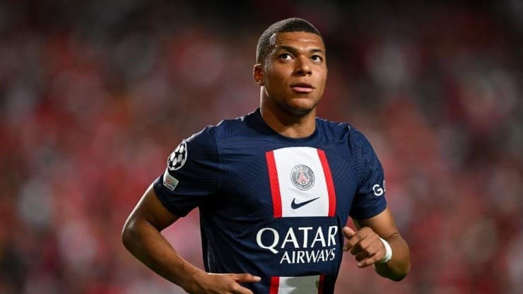 Kylian Mbappé è pagato più di ogni altro atleta della storia