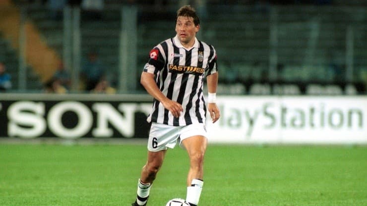 Fabian O'Neill, durante il suo periodo alla Juventus.