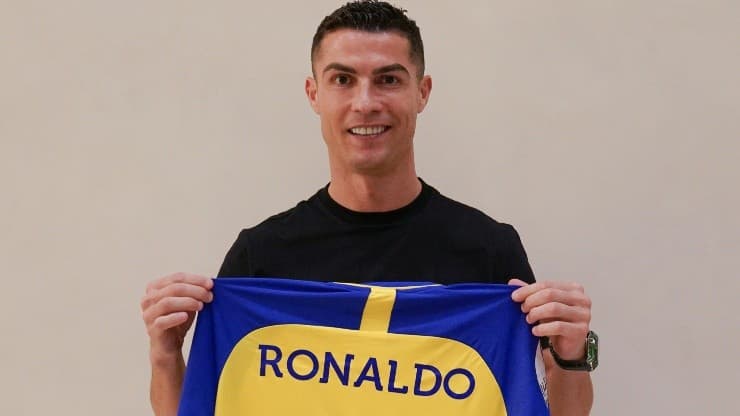 Cristiano Ronaldo è già un giocatore dell'Al Nassr.