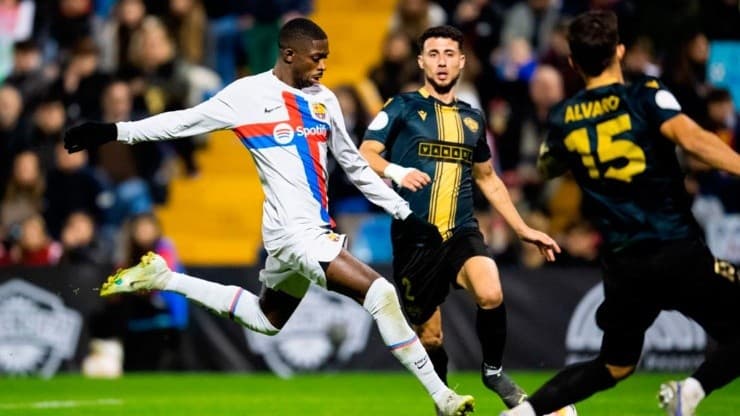Dembélé in azione per il Barcellona contro l'Intercity.