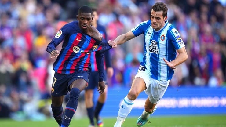 Ousmane Dembélé e Brian Oliván.