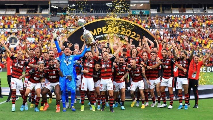 Il Flamengo si rinforza per il bicampeonato.